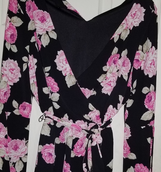 Beautiful Romper - Picture 4 of 4